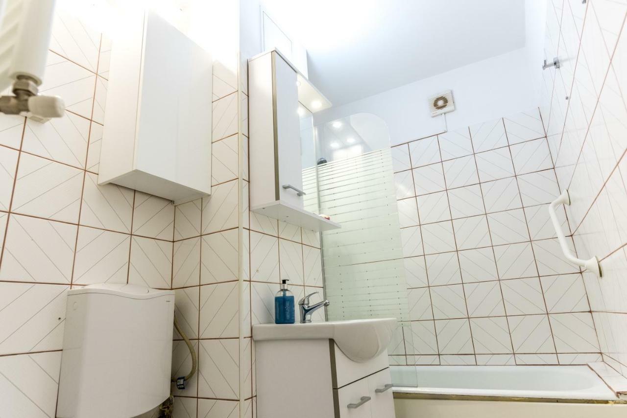 30m² 1 slaapkamer, 1 privé badkamer Appartement in Calea Aradului Timişoara Buitenkant foto
